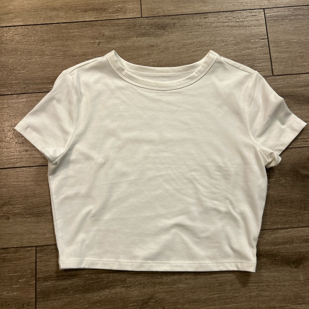 Size Medium White Wild Fable Cropped top